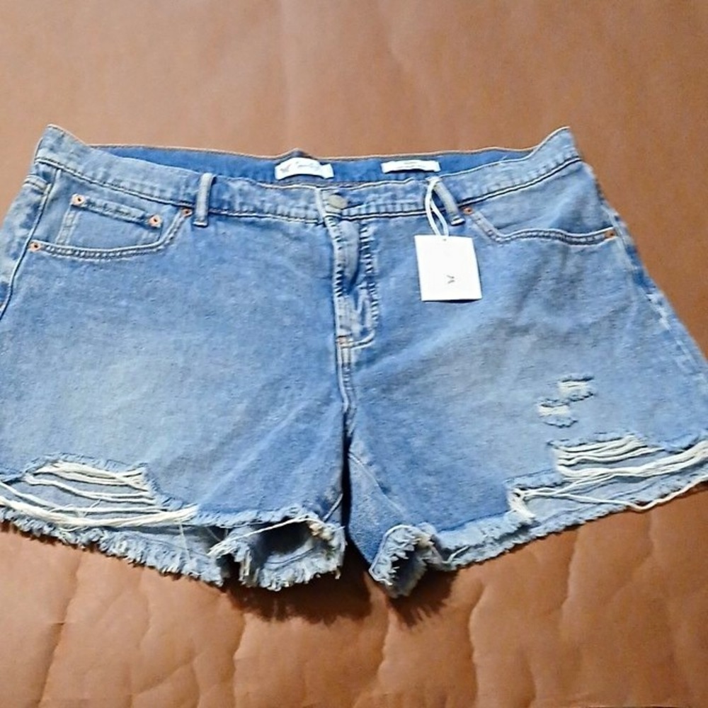 Jessica Simpson Women 16 Blue Light Wash Denim Cut Off Shorts Frayed high waist